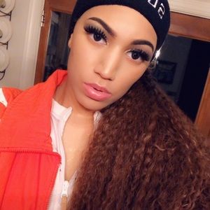 Meet your Posher, Taiya